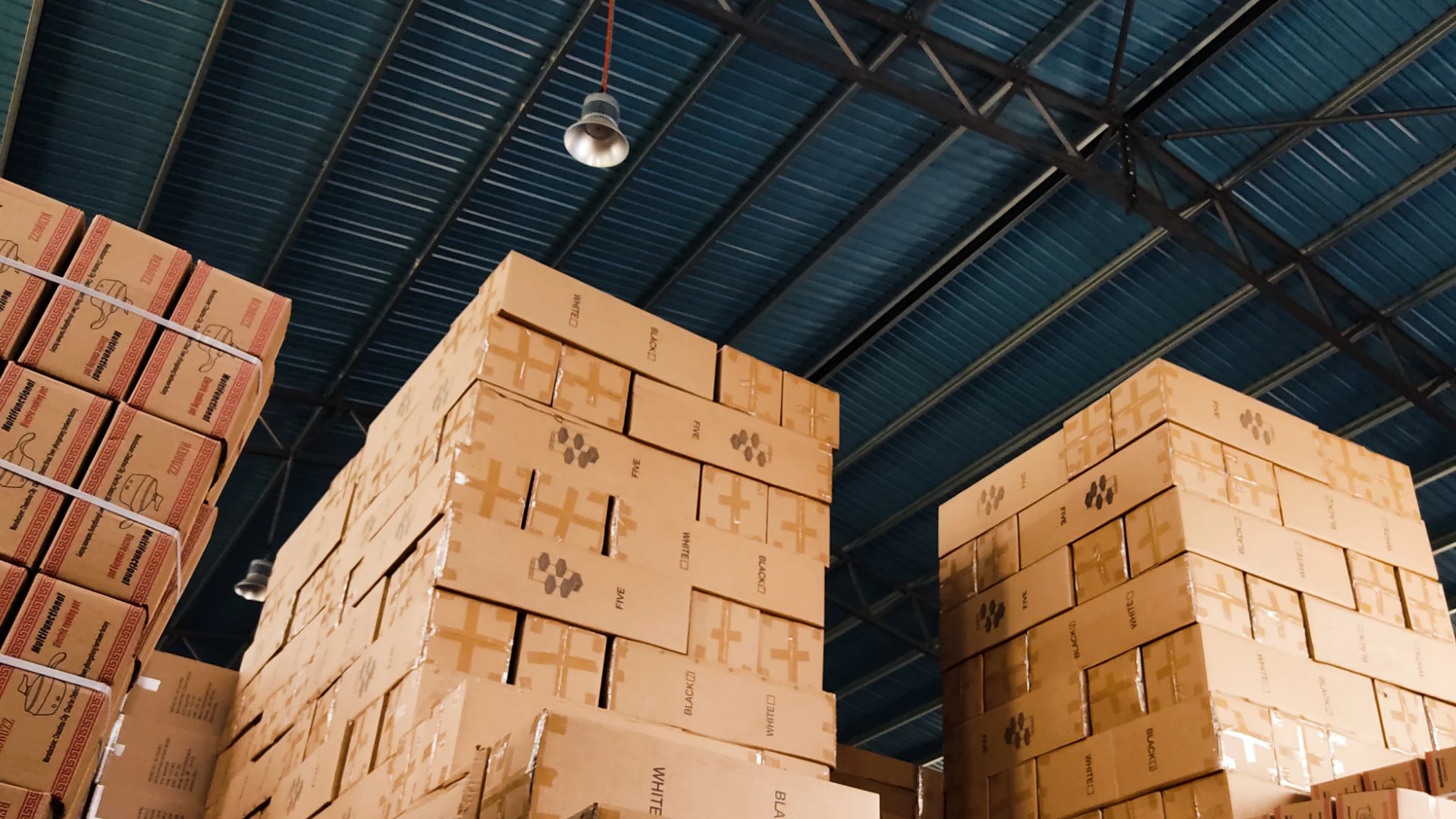 Blue and White Modern Simple Minimalist Grid Logistic Presentation_20260412_121407_0000 (1).jpg